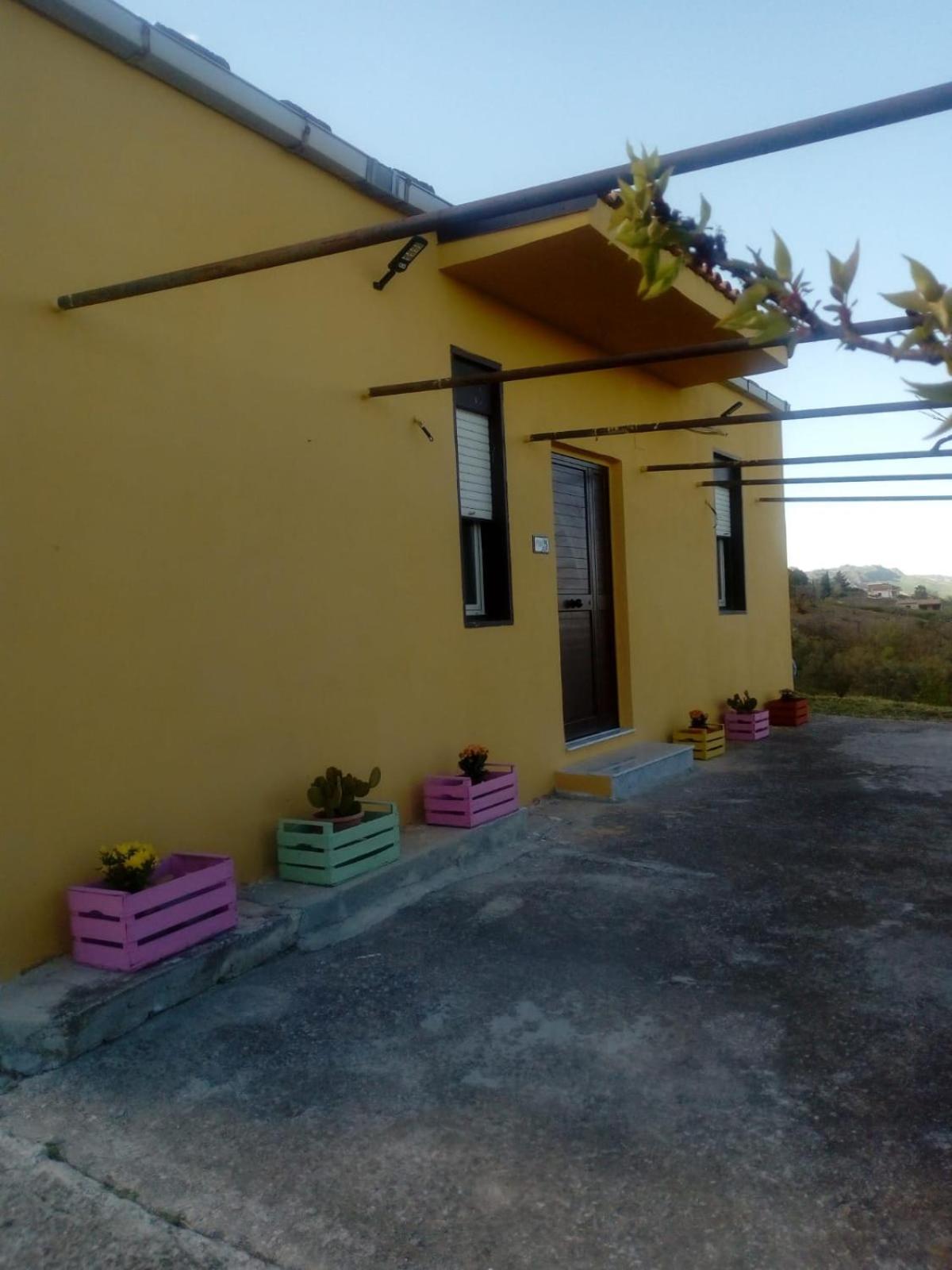 Casa Vacanze Sicilia Casteltermini Exterior foto